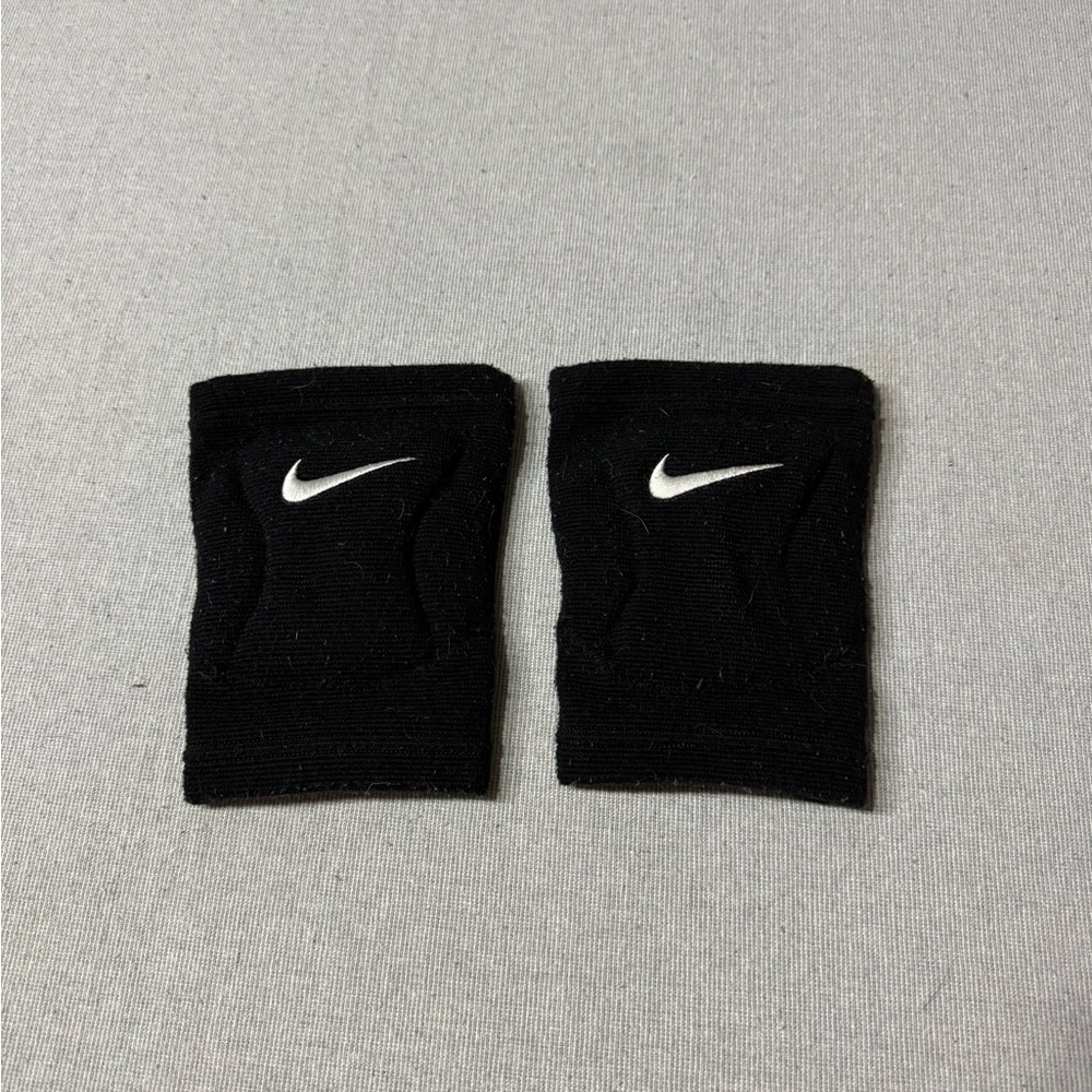 Nike Black Knee Pads